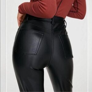 WILFRED Aritzia Black UnReal Leather Pants Vegan Premium Luxury Modern Size 14